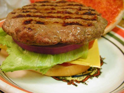 Homemade_hamburger.jpg