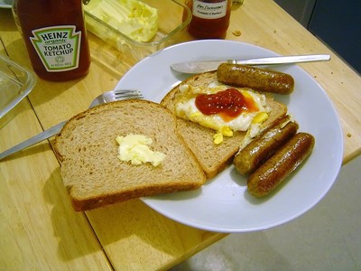 800px-Sausage_Sandwich.jpg