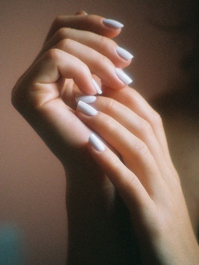 448px-Female_hands.jpg